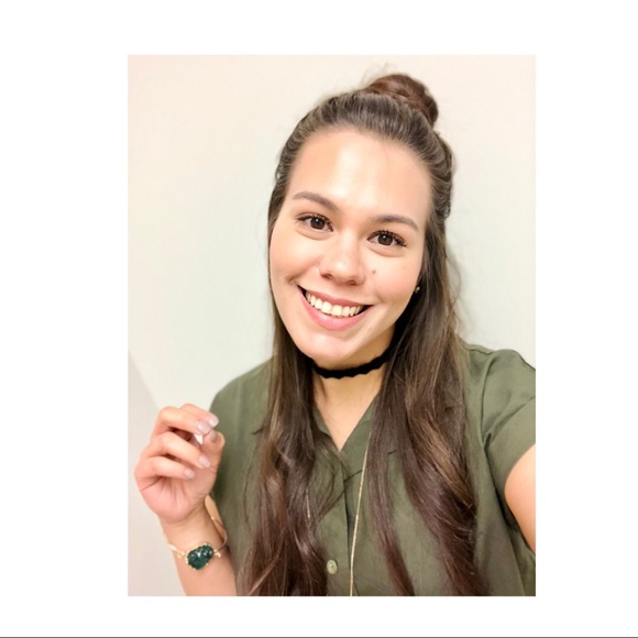 Meet your Posher, Stephanie - Picture 1 of 1